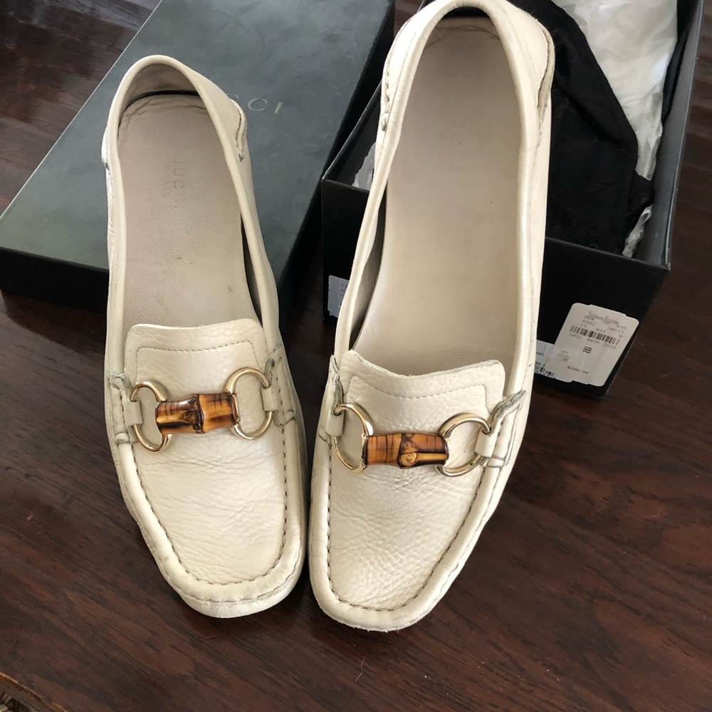 Gucci woman’s moca pelle s gomma loafer.